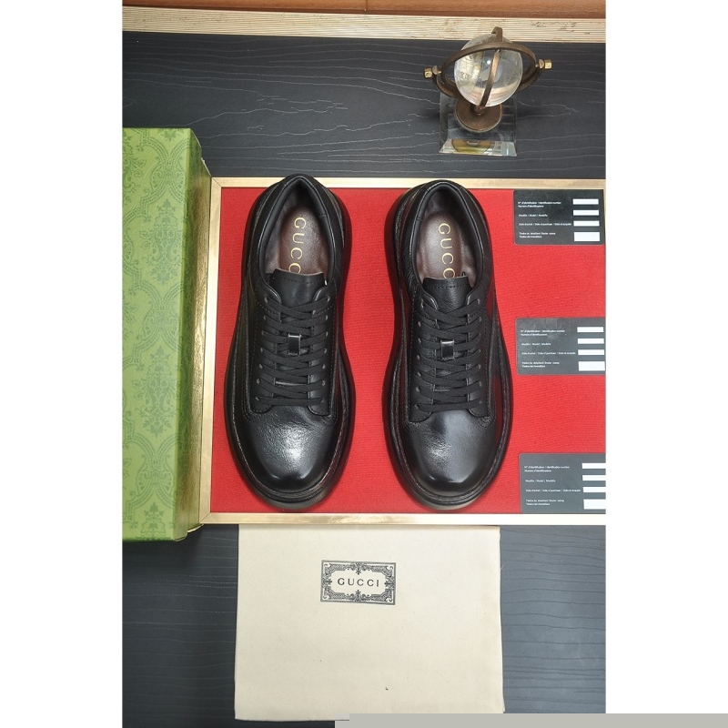 G*u*i leather shoes